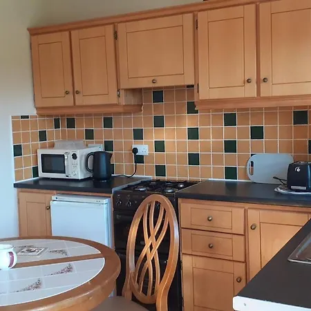 Cosy Cottage, Near The Sea, Glengarriff. Cork