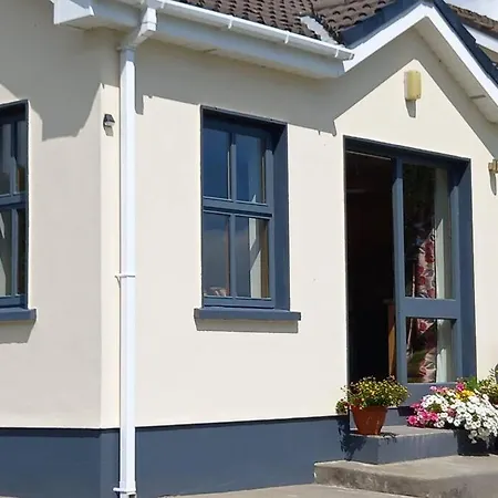 Daire Cosy Cottage, Near The Sea, Glengarriff.