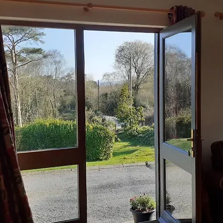 Cosy Cottage, Near The Sea, Glengarriff. Daire Cork
