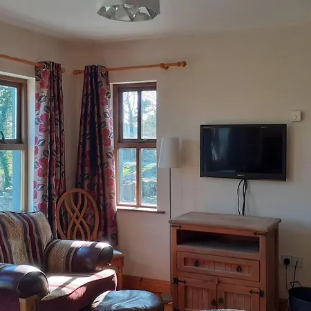 Daire Cosy Cottage, Near The Sea, Glengarriff.